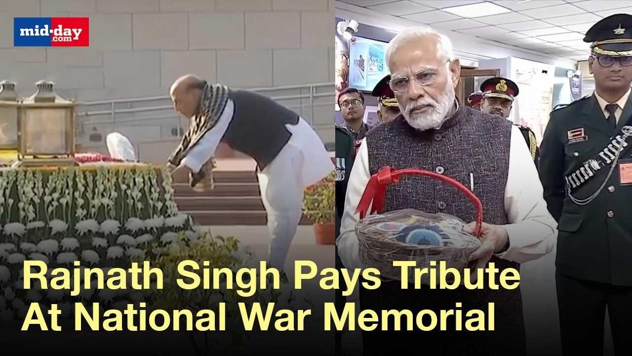 Rajnath Singh Pays Tribute At National War Memorial